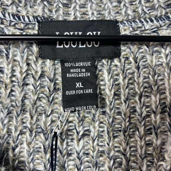 LOULOU XL GREY SHORT SLEEVE WOMEN SWEATER WITH BUTTONS SIZE XL BRAND NEW W/TAG - Picture 5 of 7